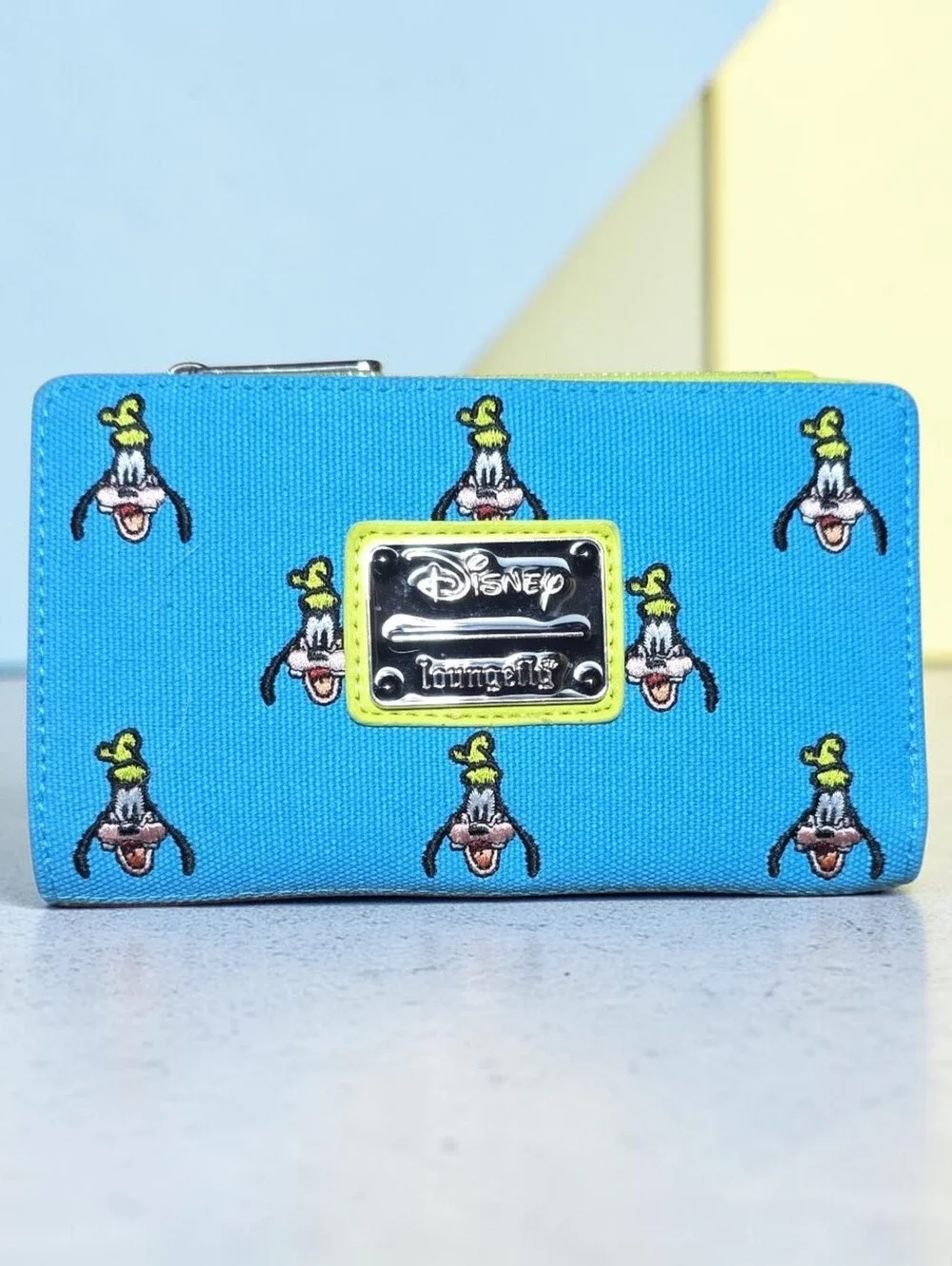 NWOT Loungefly Disney Goofy Pattern Blue Canvas Wallet